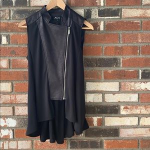 Womens Mundo Black vest Made In Korea🇰🇷🖤🦺